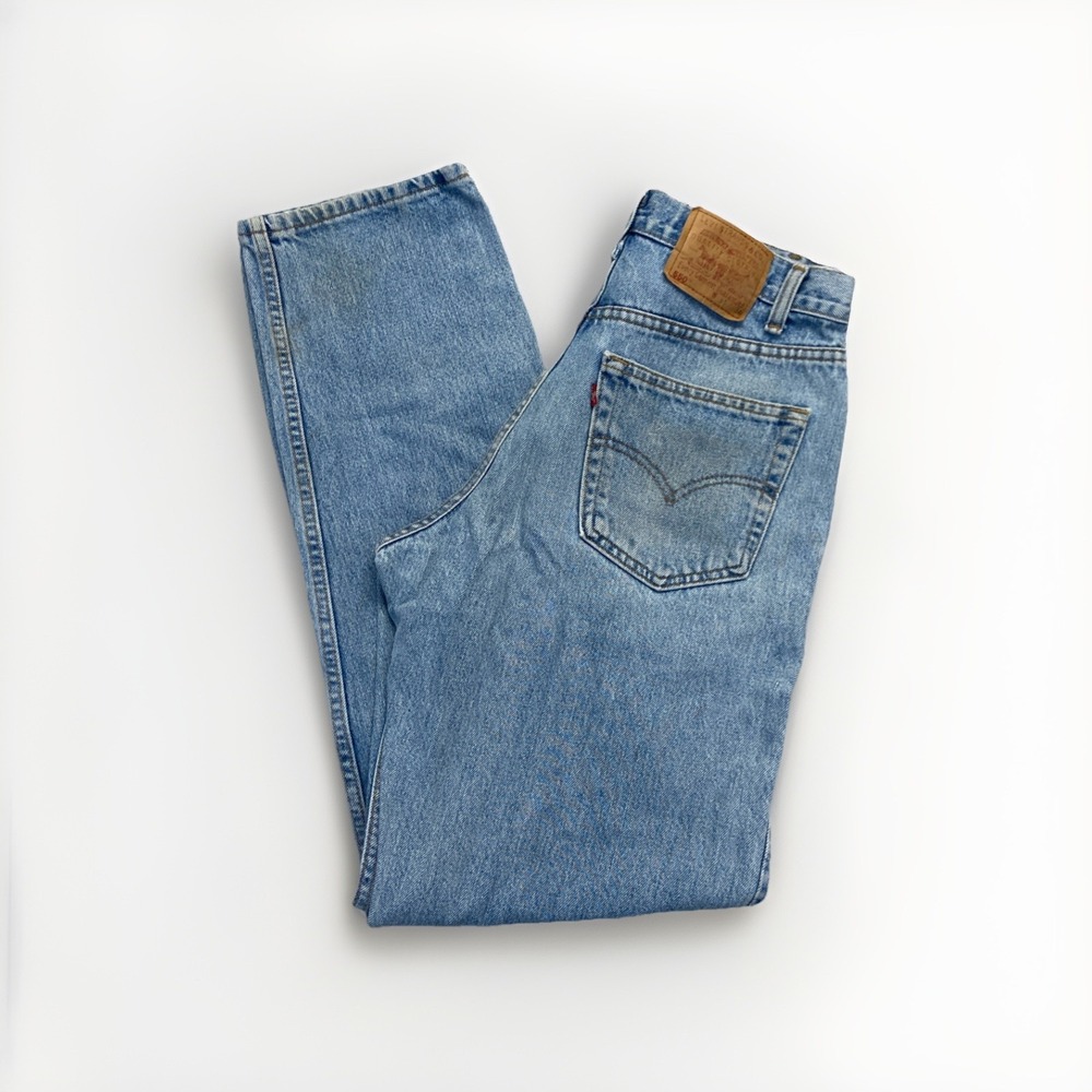 Vintage Levis 550 Jeans Mens 32 x 34 Relaxed Fit 90s Denim Tapered Leg